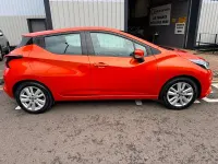 Usado Nissan Micra Acenta 71 HP (52 kW) 2017 Laranja Citadino