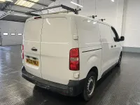 Used Peugeot Expert 120 HP (88 kW) 2020 White Van