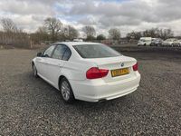 Used BMW 318 2009 White Sedan