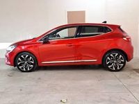 Używany Renault Clio V Techno 90 KM (66 kW) 2022 Czerwony Hatchback