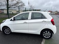 Used Kia Picanto 84 HP (61 kW) 2016 White Hatchback