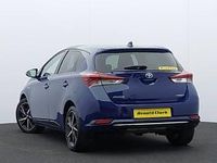 Used Toyota Auris Hybrid Design 136 HP (100 kW) 2018 Blue Hatchback