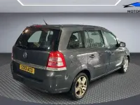 Second-hand Vauxhall Zafira 120 CP (88 kW) 2013 Gri Monovolum