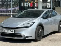 Used Toyota Prius Design 223 HP (164 kW) 2025 Silver Hatchback