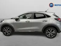 Usado Ford Puma Titanium 125 HP (91 kW) 2023 Prateado SUV