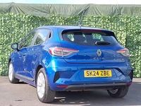 Begagnad Renault Clio V Evolution 143 HK (105 kW) 2024 Blå Halvkombi