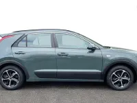 Used Kia Niro 2023 Green SUV