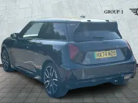 Used Mini Cooper SE Sport 158 kW (215 HP) 2024 Black Hatchback