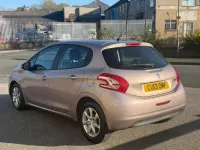 Used Peugeot 208 Active 82 HP (60 kW) 2013 Pink Hatchback
