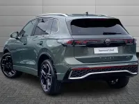 New VW Tiguan R-line 150 HP (110 kW) 2026 Cipressino green SUV