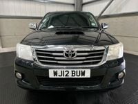 Used Toyota HiLux 171 HP (125 kW) 2012 Black Pickup