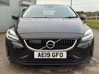 Used Volvo V40 Momentum 120 HP (88 kW) 2019 Black Hatchback