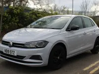 Used VW Polo SE 95 HP (69 kW) 2019 Silver Hatchback