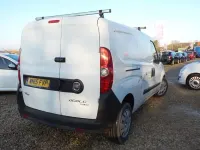 Used Fiat Doblò 105 HP (77 kW) 2015 White MPV