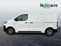 Used Citroën Dispatch 100 HP (73 kW) 2019 White MPV