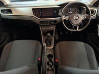 Used VW Polo SE 75 HP (55 kW) 2018 Black Hatchback