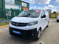 Used Vauxhall Vivaro drive 100 HP (73 kW) 2023 White MPV