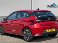 Used Hyundai i20 100 HP (73 kW) 2021 Red Hatchback