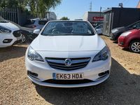 Second-hand Vauxhall Cascada Elite 170 CP (125 kW) 2013 Alb Cabrio