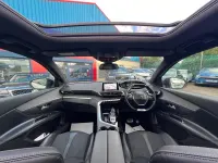 Used Peugeot 5008 Premium 2020 White SUV