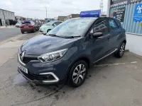 Used Renault Captur Play 90 HP (66 kW) 2018 Blue/black SUV
