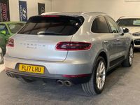 Usado Porsche Macan 258 HP (189 kW) 2017 Prateado SUV