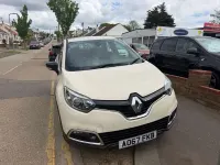 Usado Renault Captur Dynamique 2017 Beige SUV
