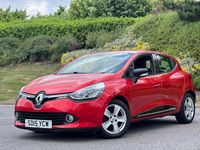 Used Renault Clio IV Dynamique 90 HP (66 kW) 2015 Red Hatchback