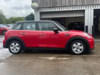 Used Mini Cooper Classic 134 HP (98 kW) 2023 Red Hatchback