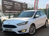 Used Ford Focus Zetec 2015 White Hatchback