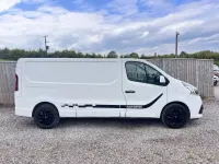Used Renault Trafic Black Edition 2021 White MPV