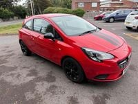 Second-hand Vauxhall Corsa 2015 Roșu Hatchback