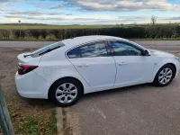 Used Vauxhall Insignia 2016 White Hatchback