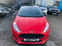 Usado Ford Fiesta Zetec 2016 Vermelho Citadino