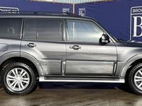 Used Mitsubishi Shogun 187 HP (137 kW) 2016 Grey SUV