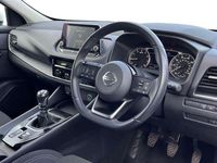 Used Nissan Qashqai Acenta Premium 155 HP (114 kW) 2021 White SUV