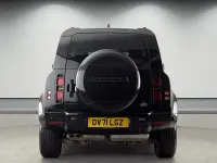 Used Land Rover Defender SE Dynamic 250 HP (183 kW) 2021 Santorini black SUV