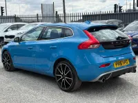 Used Volvo V40 R-Design 190 HP (139 kW) 2016 Blue Hatchback