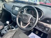 Usado Jeep Cherokee Longitude 140 CV (102 kW) 2016 Negro SUV