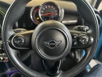 Usado Mini Cooper S Classic 192 HP (141 kW) 2019 Azul Citadino