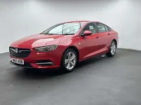 Used Vauxhall Insignia Design Edition 2018 Red Hatchback
