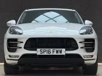 Used Porsche Macan Turbo 400 HP (294 kW) 2016 White SUV