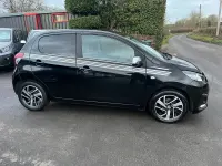 Używany Peugeot 108 Collection 72 KM (52 kW) 2019 Czarny Hatchback
