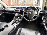 Used Lexus IS300h 223 HP (164 kW) 2013 Silver Sedan