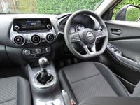 Used Nissan Juke Visia 114 HP (83 kW) 2023 Silver SUV