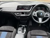 Usado BMW M135 Shadowline 302 CV (222 kW) 2024 Blanco Utilitario