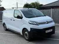 Used Citroën Dispatch 101 HP (74 kW) 2023 White MPV