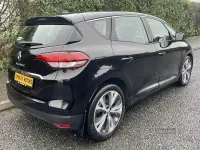 Używany Renault Scénic IV Dynamique 160 KM (117 kW) 2017 Czarny Minivan