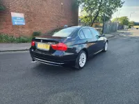 Used BMW 318 Exclusive 2011 Black Sedan