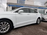 Used Ford Mondeo Zetec 120 HP (88 kW) 2017 White Hatchback
